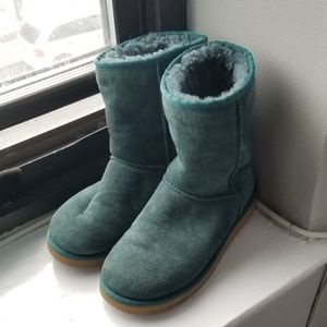 Green Short Uggs